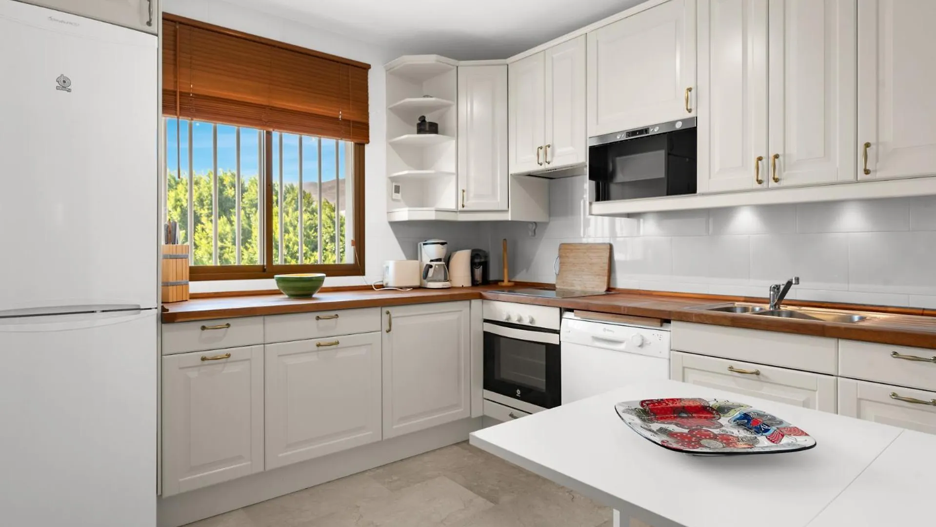 아파트 Lovely Penthouse Near Estepona Marina By Costarentals - Ref M15 스페인