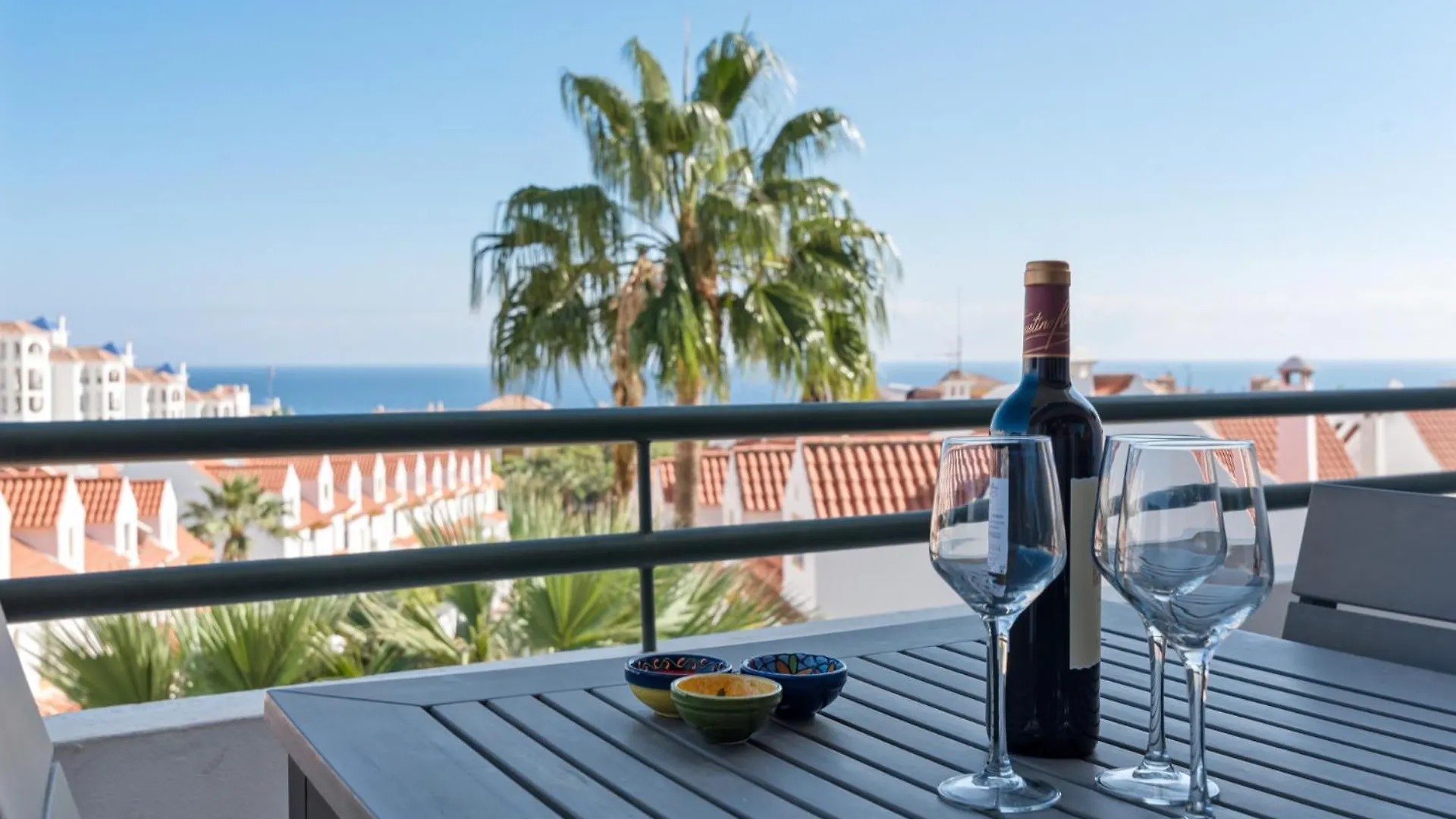 Lovely Penthouse Near Estepona Marina By Costarentals - Ref M15 아파트