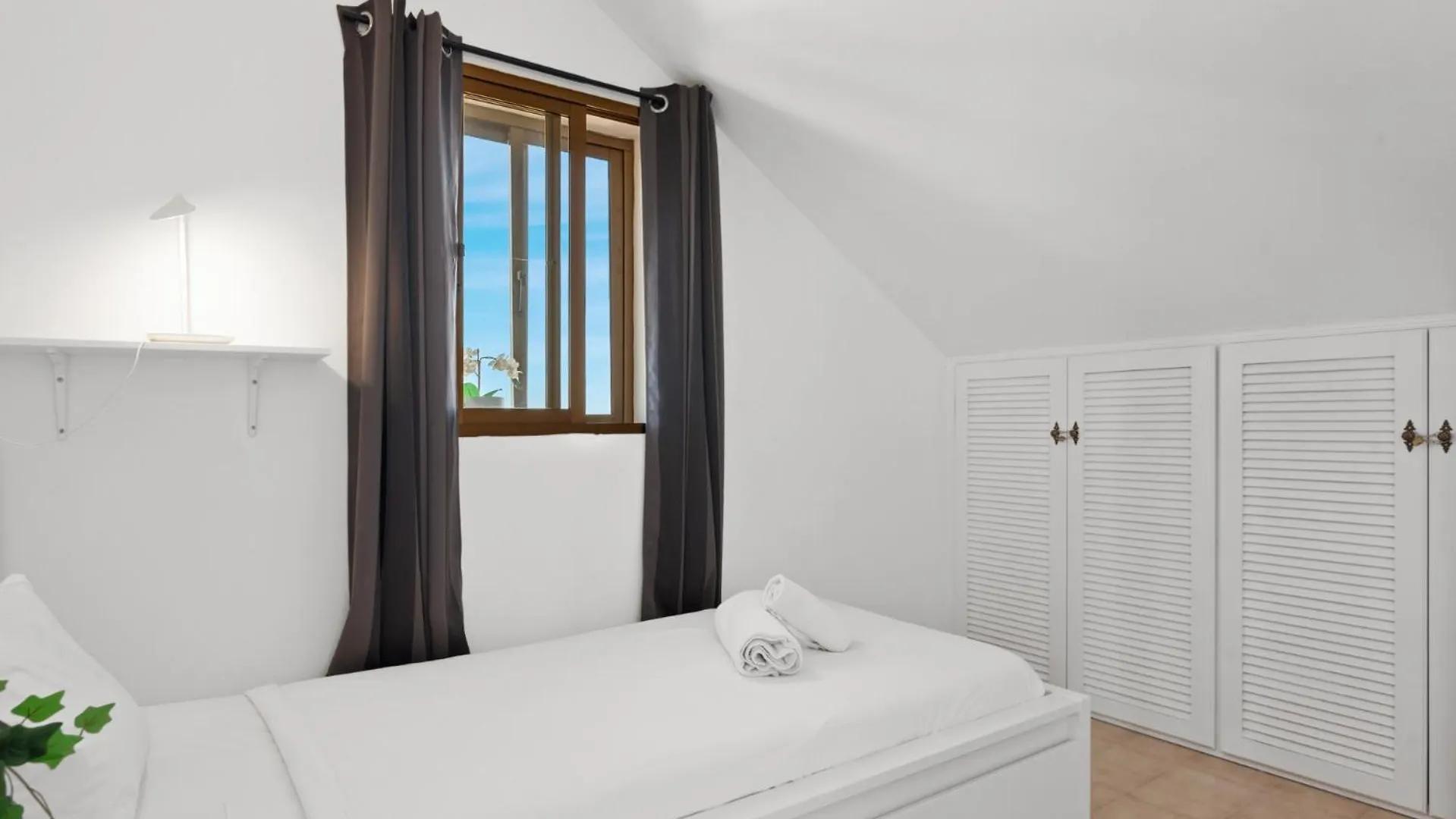 아파트 Lovely Penthouse Near Estepona Marina By Costarentals - Ref M15 스페인