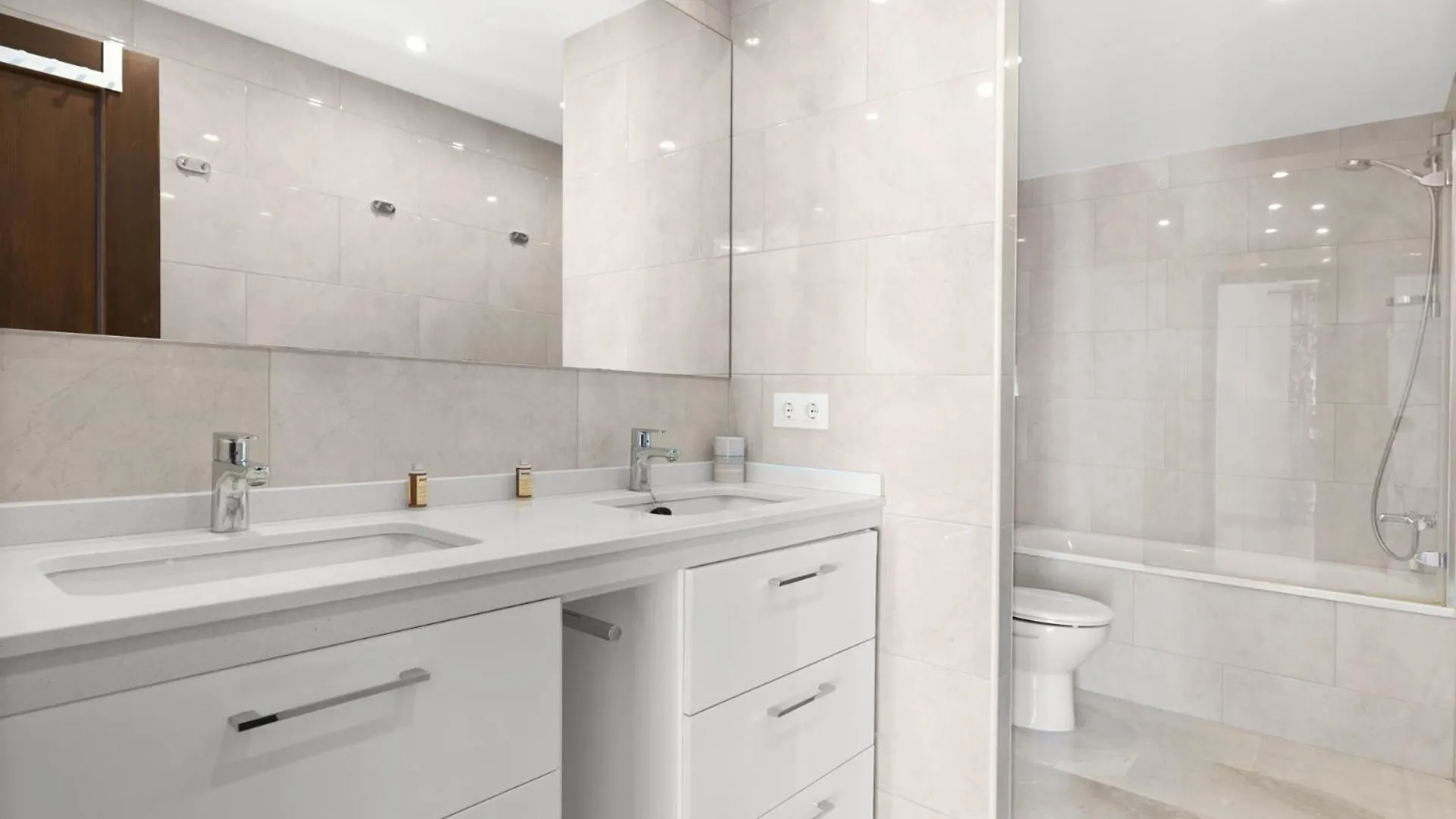 Lovely Penthouse Near Estepona Marina By Costarentals - Ref M15 아파트